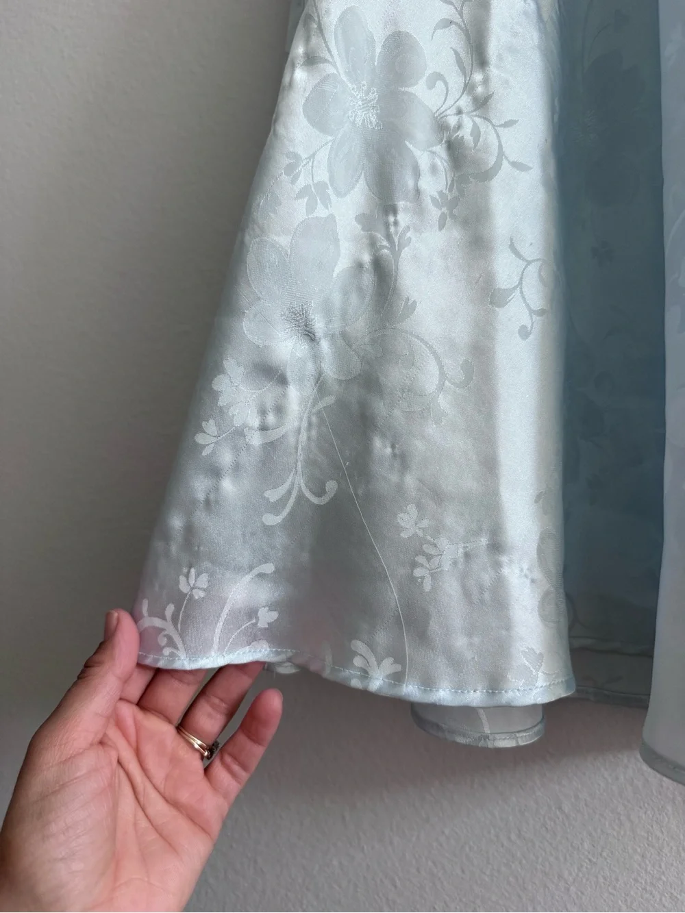 Vintage Oscar de la Renta Light Blue Floral Satin Nightgown Size Small